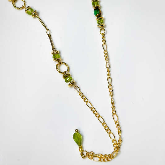 Vaidurya - Peridot gold link necklace