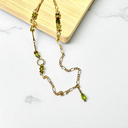 Vaidurya - Peridot gold link necklace