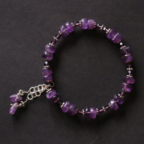 Sharanya - Amethyst Bohemian bracelet